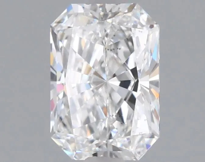 1.04ct Radiant Lab Grown Diamond (Colour E, Clarity VS2, IGI Certified)