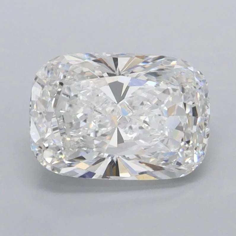 1.55ct Cushion modified Lab Grown Diamond (Colour E, Clarity VS2, IGI Certified)