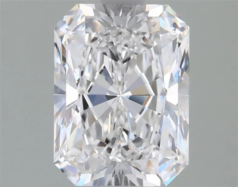 2.00ct Radiant Lab Grown Diamond (Colour E, Clarity VVS2, GIA Certified)
