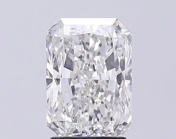 2.54ct Radiant Lab Grown Diamond (Colour F, Clarity VVS2, IGI Certified)