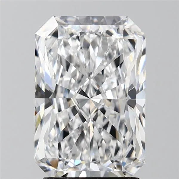 2.57ct Radiant Lab Grown Diamond (Colour D, Clarity VVS1, IGI Certified)