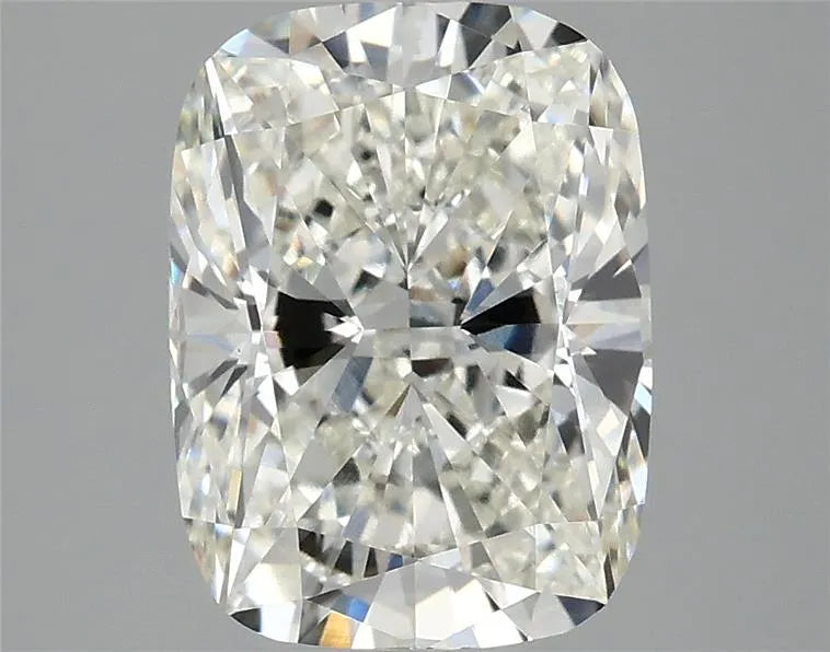 2.58ct Cushion modified Lab Grown Diamond (Colour H, Clarity VVS2, IGI Certified)