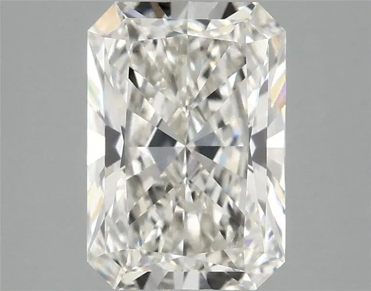 2.59ct Radiant Lab Grown Diamond (Colour G, Clarity VVS2, IGI Certified)