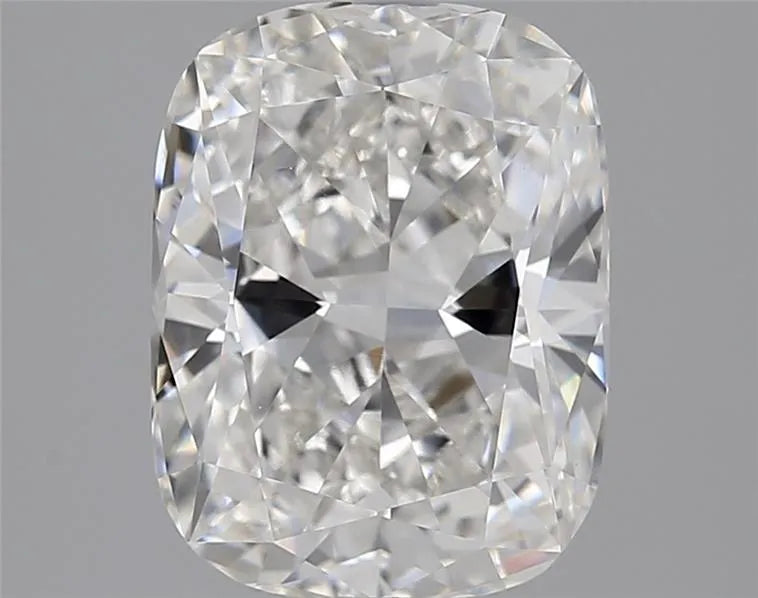 2.61ct Cushion modified Lab Grown Diamond (Colour G, Clarity VVS2, IGI Certified)
