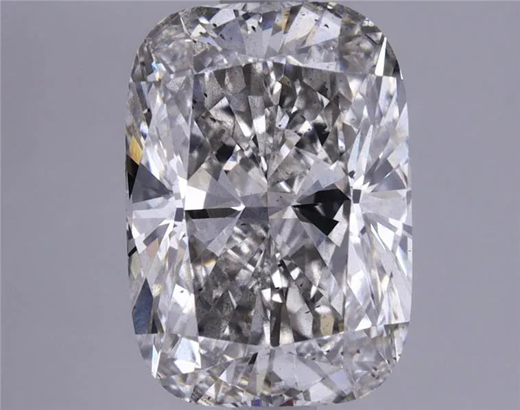 2.67ct Cushion brilliant Lab Grown Diamond (Colour H, Clarity SI1, IGI Certified)