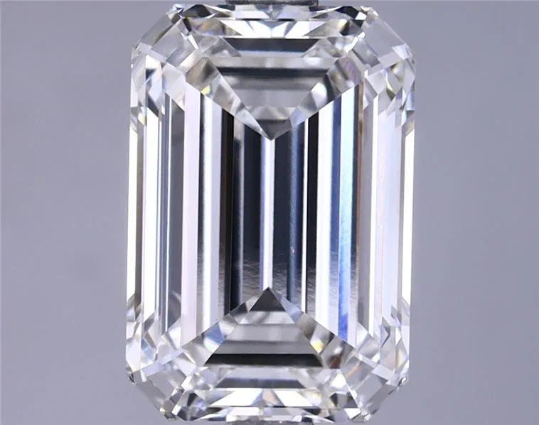 2.69ct Emerald Lab Grown Diamond (Colour G, Clarity VS1, IGI Certified)