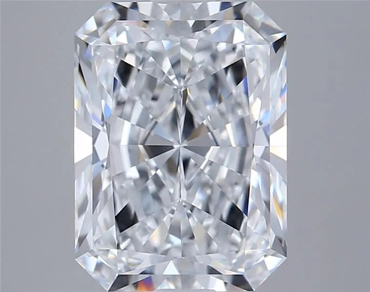 2.78ct Radiant Lab Grown Diamond (Colour D, Clarity VVS1, IGI Certified)