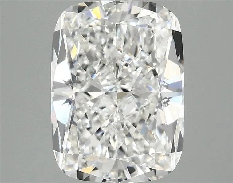2.89ct Cushion modified Lab Grown Diamond (Colour E, Clarity VVS2, IGI Certified)