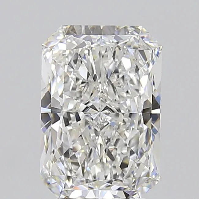 2.91ct Radiant Lab Grown Diamond (Colour E, Clarity VVS1, IGI Certified)