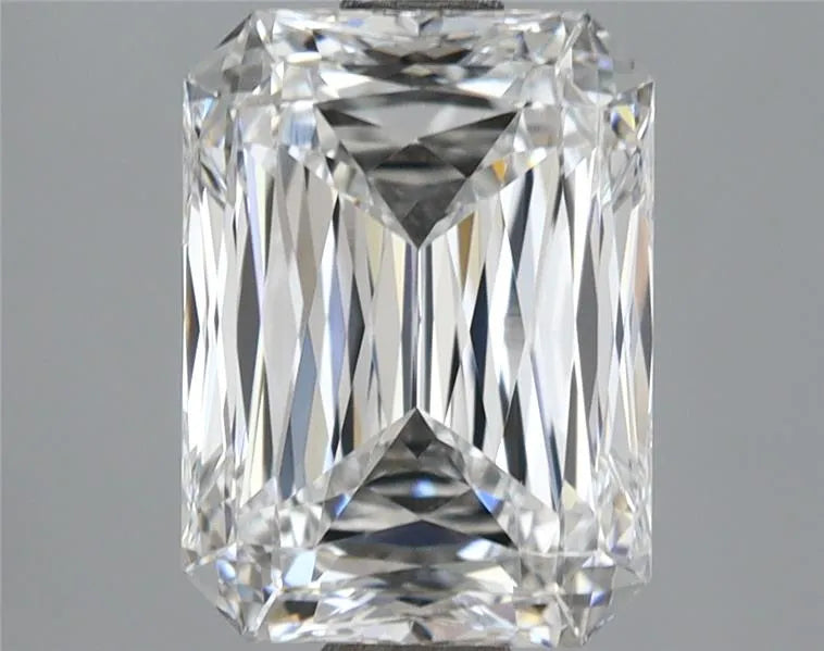 2.93ct Radiant Lab Grown Diamond (Colour E, Clarity VVS2, IGI Certified)