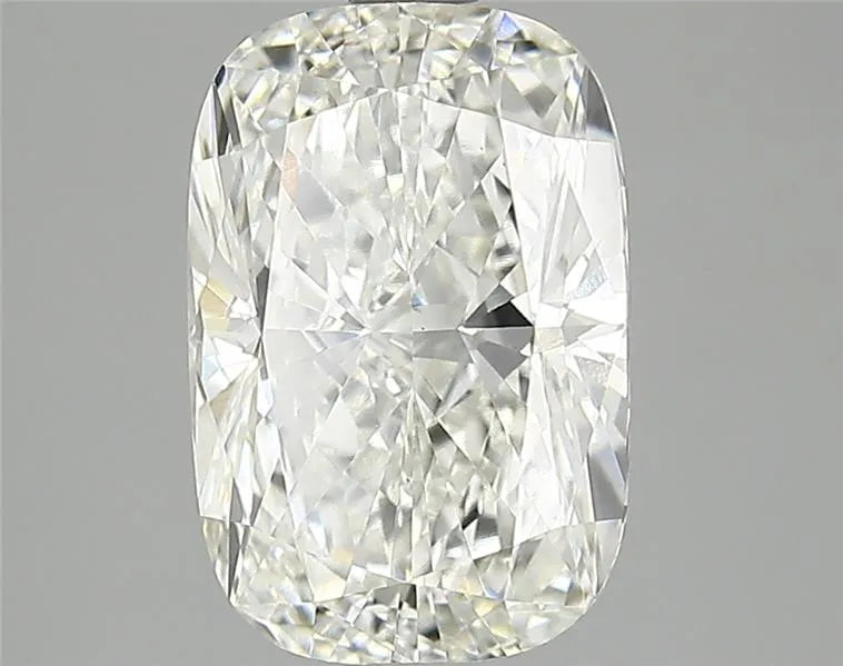3.01ct Cushion modified Lab Grown Diamond (Colour G, Clarity VS1, IGI Certified)