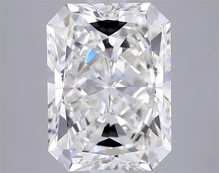 3.01ct Radiant Lab Grown Diamond (Colour G, Clarity VVS2, IGI Certified)
