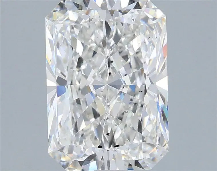 3.02ct Radiant Lab Grown Diamond (Colour E, Clarity SI1, IGI Certified)