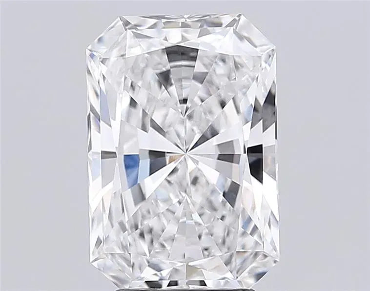 3.02ct Radiant Lab Grown Diamond (Colour F, Clarity VS1, IGI Certified)