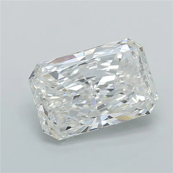3.02ct Radiant Lab Grown Diamond (Colour F, Clarity VVS2, IGI Certified)