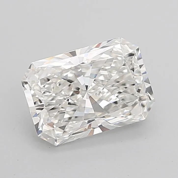 3.03ct Radiant Lab Grown Diamond (Colour F, Clarity VVS2, IGI Certified)