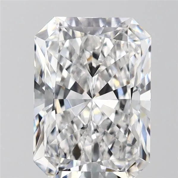 3.04ct Radiant Lab Grown Diamond (Colour D, Clarity VVS2, IGI Certified)