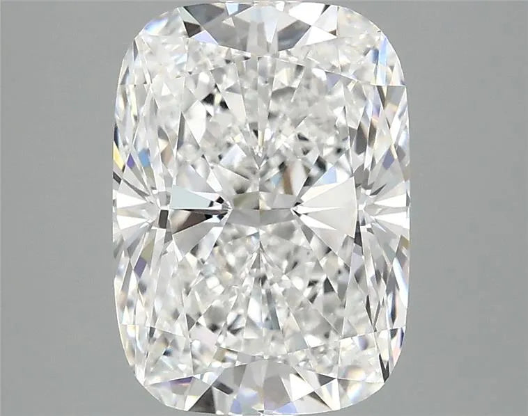 3.07ct Cushion modified Lab Grown Diamond (Colour E, Clarity VVS2, IGI Certified)