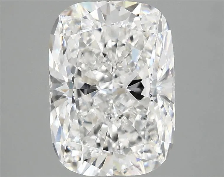 3.10ct Cushion modified Lab Grown Diamond (Colour E, Clarity VVS2, IGI Certified)