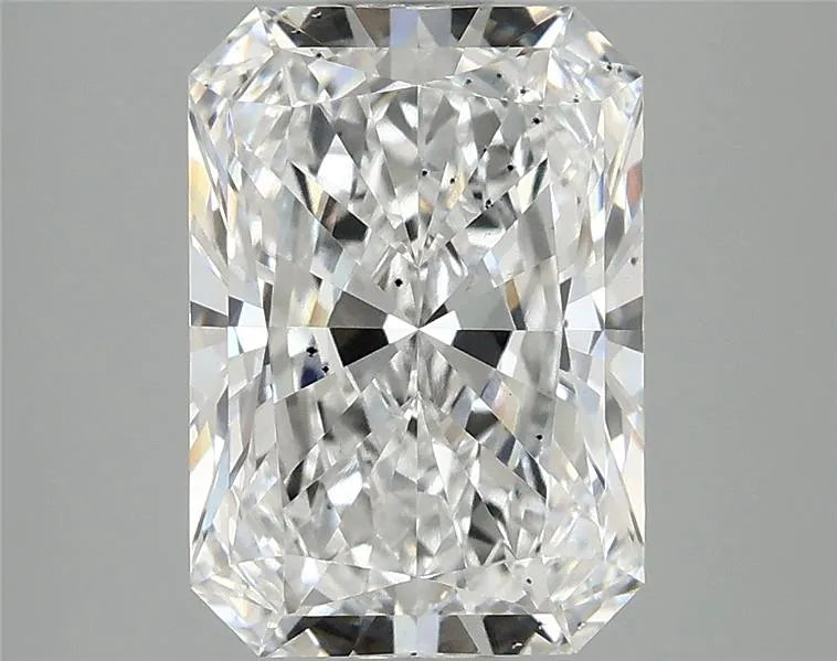 3.10ct Radiant Lab Grown Diamond (Colour E, Clarity SI1, IGI Certified)