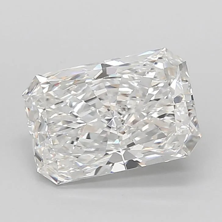 3.10ct Radiant Lab Grown Diamond (Colour F, Clarity VS1, IGI Certified)
