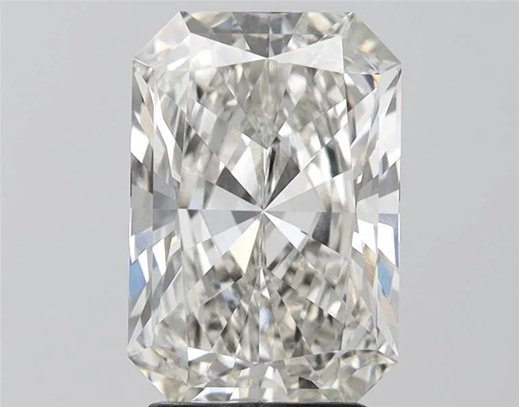 3.10ct Radiant Lab Grown Diamond (Colour H, Clarity VVS2, IGI Certified)