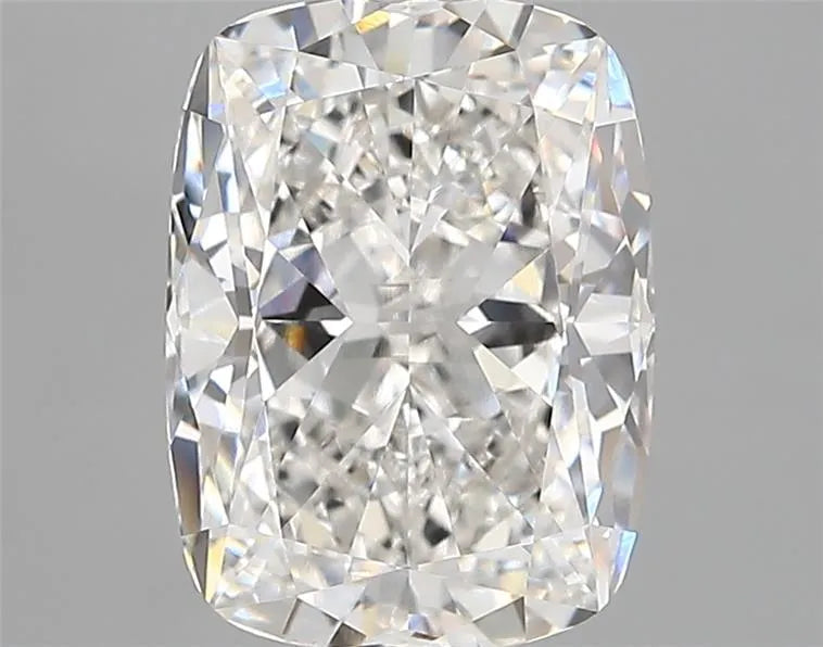3.13ct Cushion modified Lab Grown Diamond (Colour G, Clarity VVS2, IGI Certified)