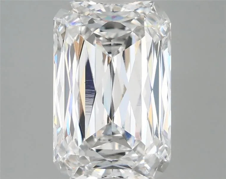 3.18ct Cushion modified Lab Grown Diamond (Colour E, Clarity VVS2, IGI Certified)
