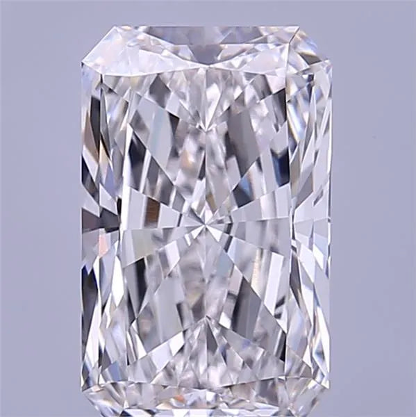3.18ct Radiant Lab Grown Diamond (Colour F, Clarity VVS2, IGI Certified)