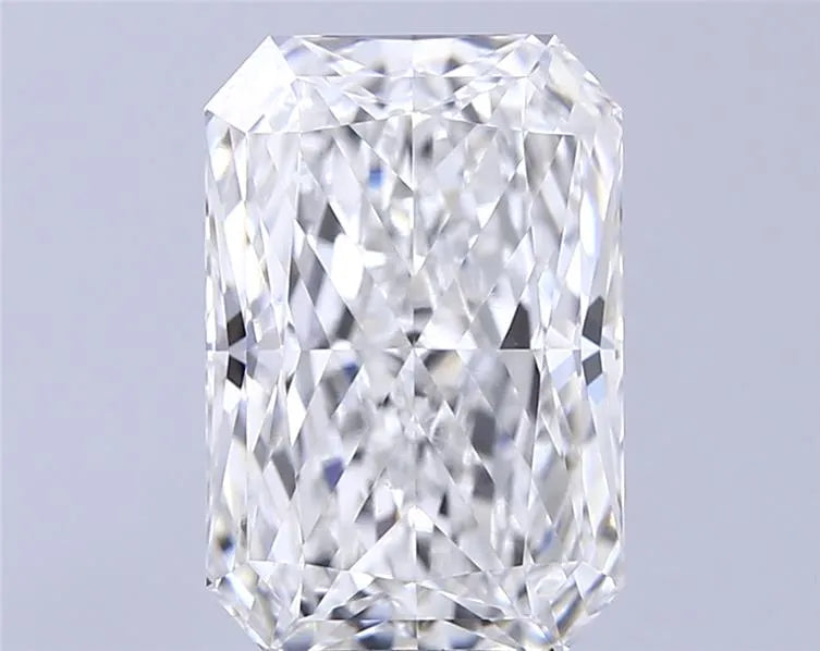 3.24ct Radiant Lab Grown Diamond (Colour E, Clarity VS1, IGI Certified)