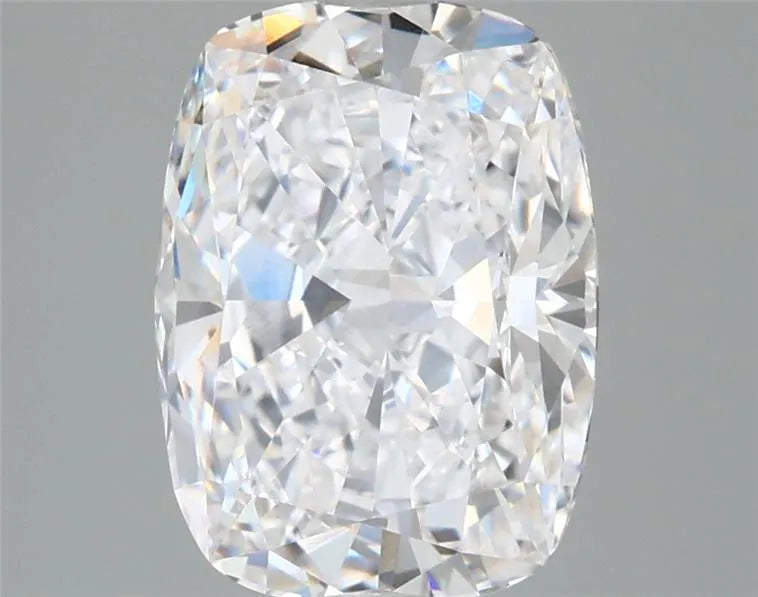 3.26ct Cushion modified Lab Grown Diamond (Colour D, Clarity VVS1, IGI Certified)