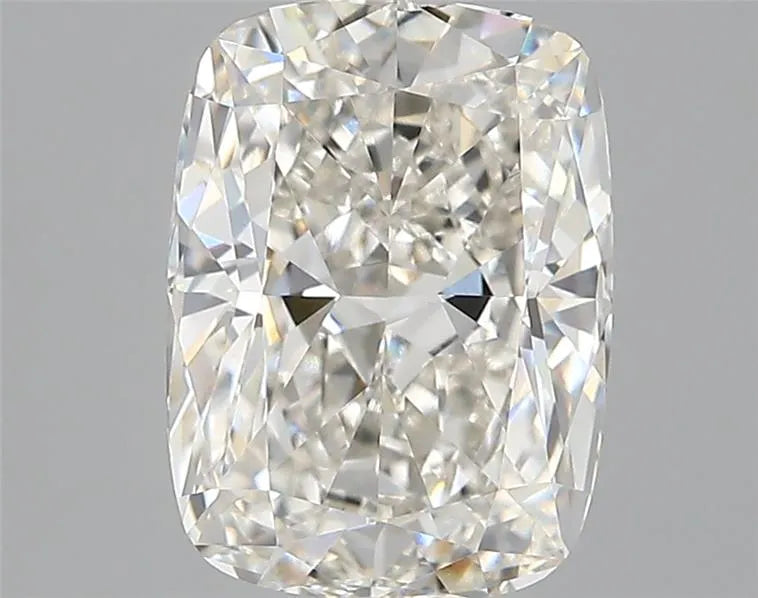 3.32ct Cushion modified Lab Grown Diamond (Colour G, Clarity VVS1, IGI Certified)