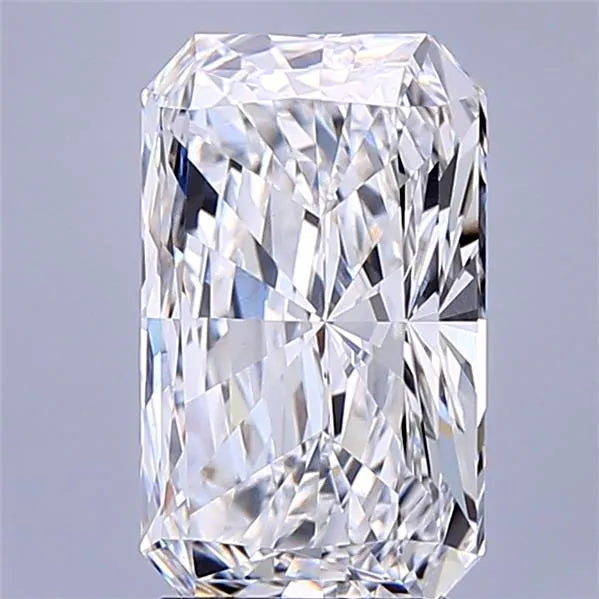 3.38ct Radiant Lab Grown Diamond (Colour D, Clarity VVS2, IGI Certified)