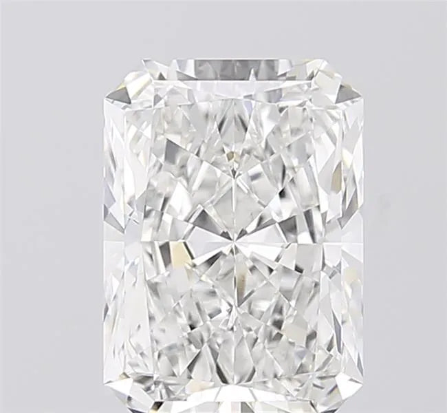 3.43ct Radiant Lab Grown Diamond (Colour F, Clarity VS1, IGI Certified)