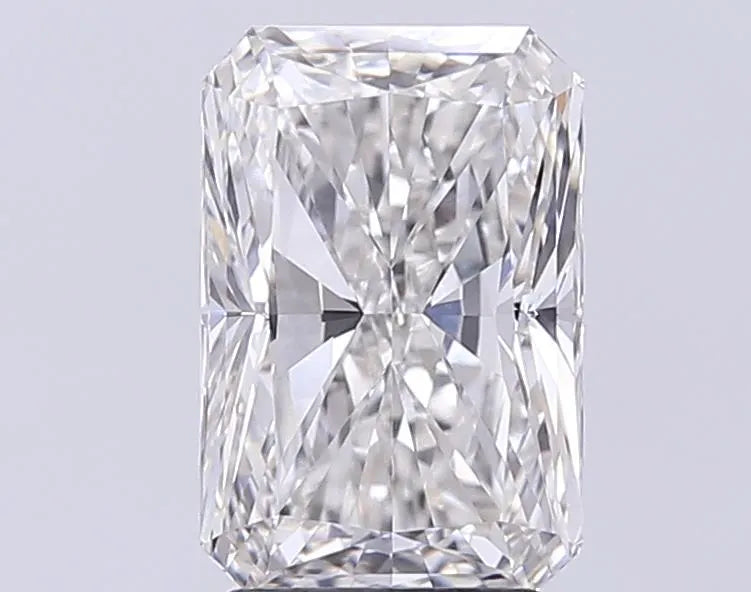 3.54ct Radiant Lab Grown Diamond (Colour G, Clarity VVS2, IGI Certified)