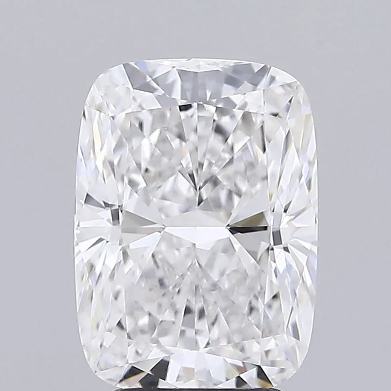 3.59ct Cushion modified Lab Grown Diamond (Colour E, Clarity VVS2, IGI Certified)