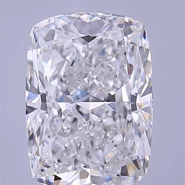 3.62ct Cushion modified Lab Grown Diamond (Colour E, Clarity VVS1, IGI Certified)