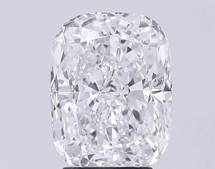3.72ct Cushion modified Lab Grown Diamond (Colour E, Clarity VS1, IGI Certified)