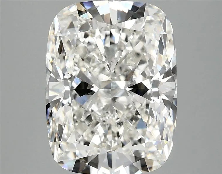 3.81ct Cushion modified Lab Grown Diamond (Colour G, Clarity VVS2, IGI Certified)