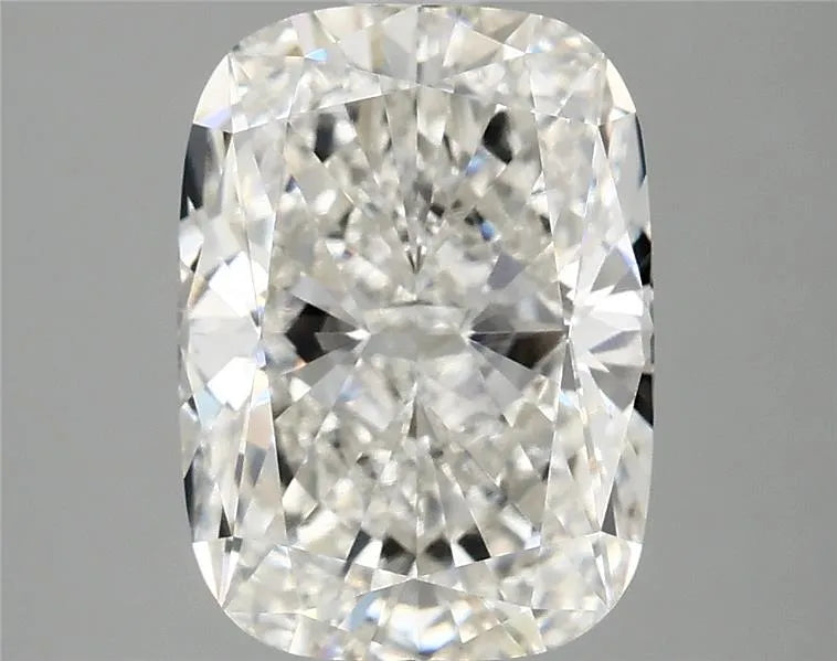 3.98ct Cushion modified Lab Grown Diamond (Colour G, Clarity VVS2, IGI Certified)