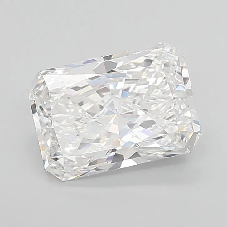 4.00ct Radiant Lab Grown Diamond (Colour E, Clarity VVS2, IGI Certified)