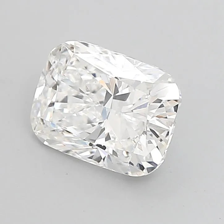 4.01ct Cushion modified Lab Grown Diamond (Colour E, Clarity VVS2, IGI Certified)