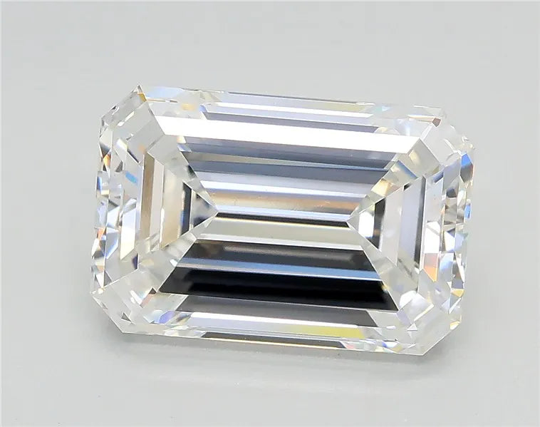 4.04ct Emerald Lab Grown Diamond (Colour E, Clarity VVS1, IGI Certified)