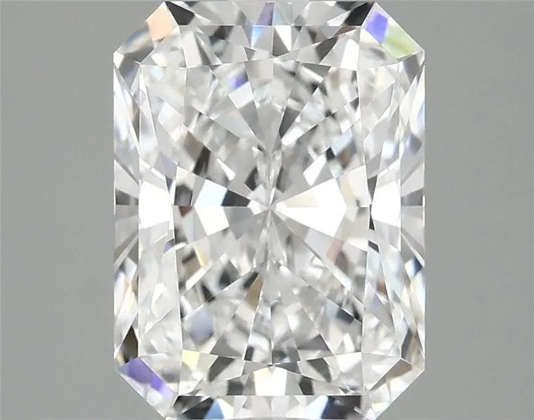 4.05ct Radiant Lab Grown Diamond (Colour D, Clarity VS1, IGI Certified)