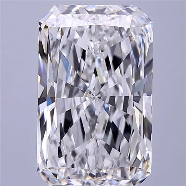 4.26ct Radiant Lab Grown Diamond (Colour D, Clarity VVS1, IGI Certified)