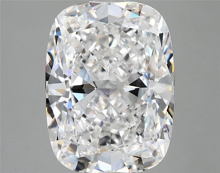 4.29ct Cushion modified Lab Grown Diamond (Colour D, Clarity VVS2, IGI Certified)