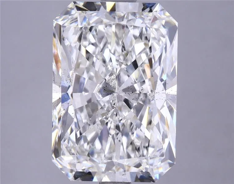 4.41ct Radiant Lab Grown Diamond (Colour F, Clarity SI1, IGI Certified)