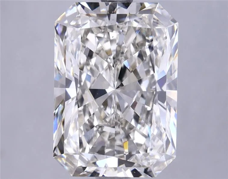 4.44ct Radiant Lab Grown Diamond (Colour G, Clarity VS2, IGI Certified)