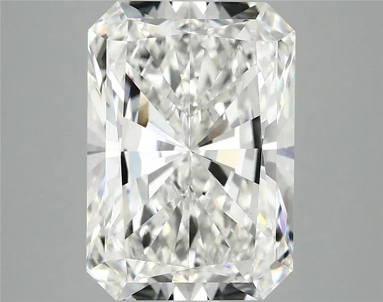 4.48ct Radiant Lab Grown Diamond (Colour E, Clarity VVS2, IGI Certified)
