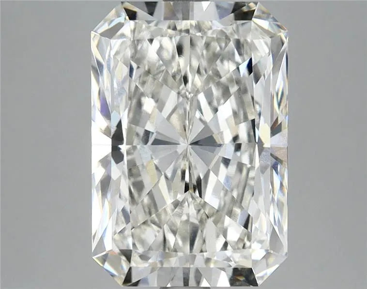 4.74ct Radiant Lab Grown Diamond (Colour G, Clarity VVS2, IGI Certified)